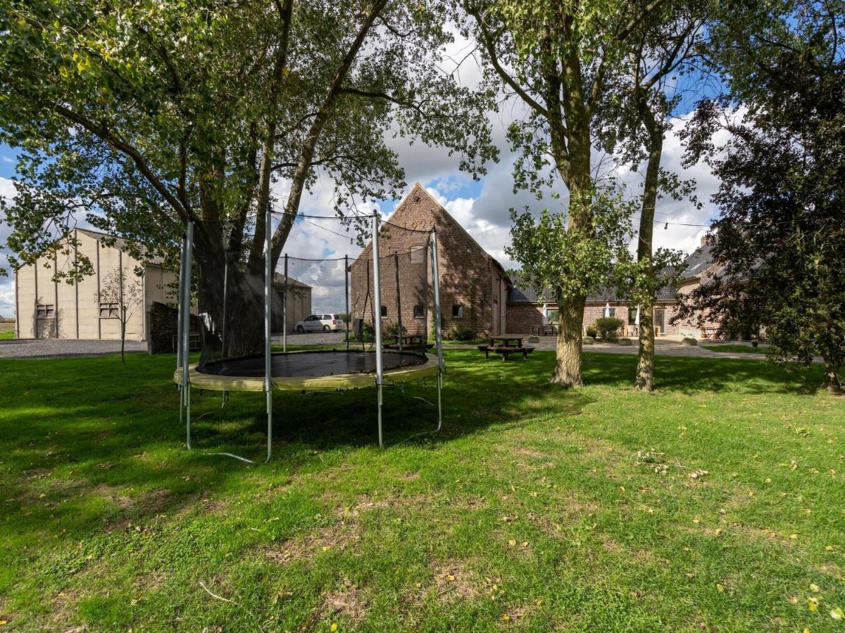 Spacious Holiday Home With Pond In Poperinge Roesbrugge-Haringe Dış mekan fotoğraf