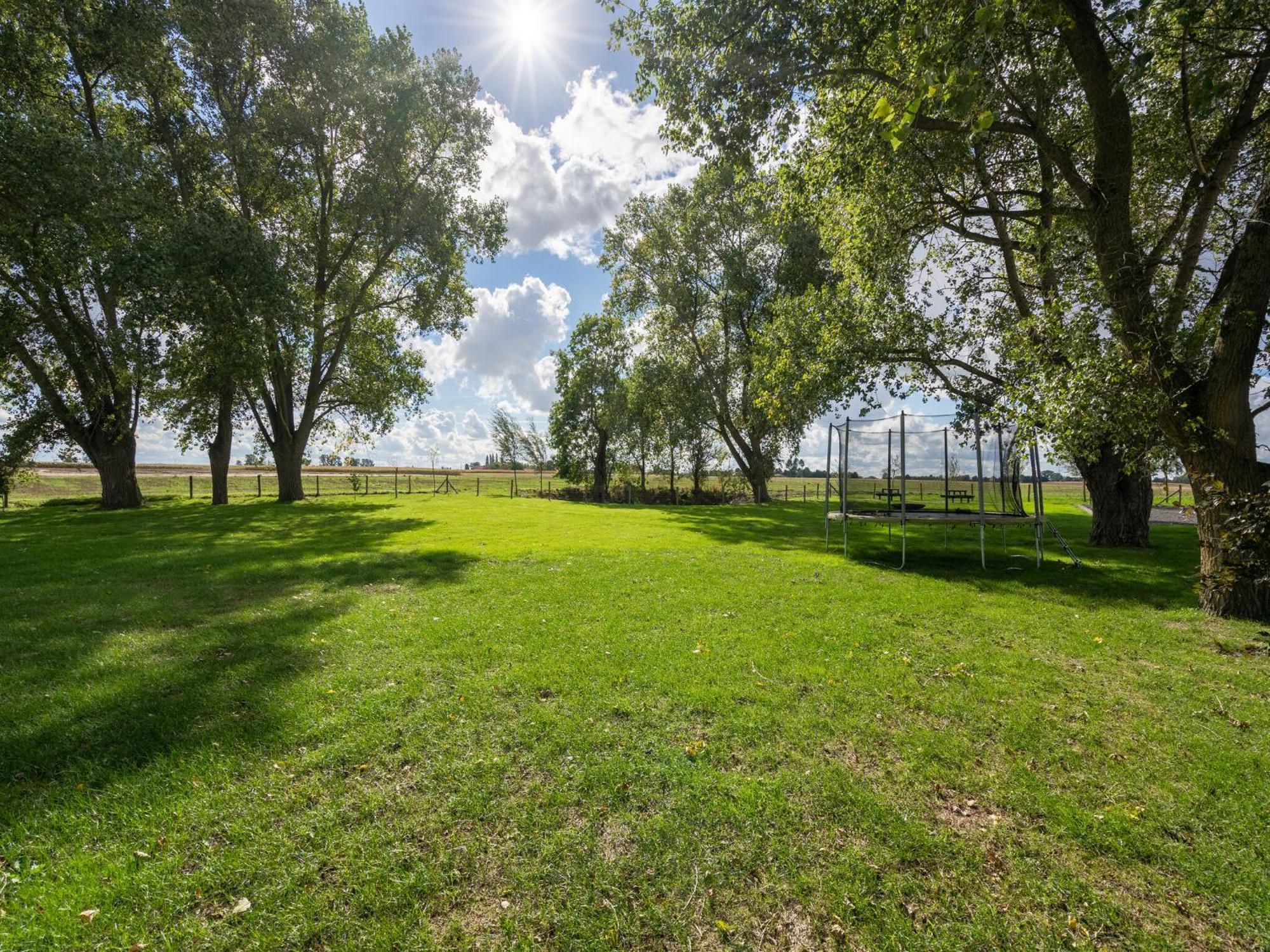 Spacious Holiday Home With Pond In Poperinge Roesbrugge-Haringe Dış mekan fotoğraf